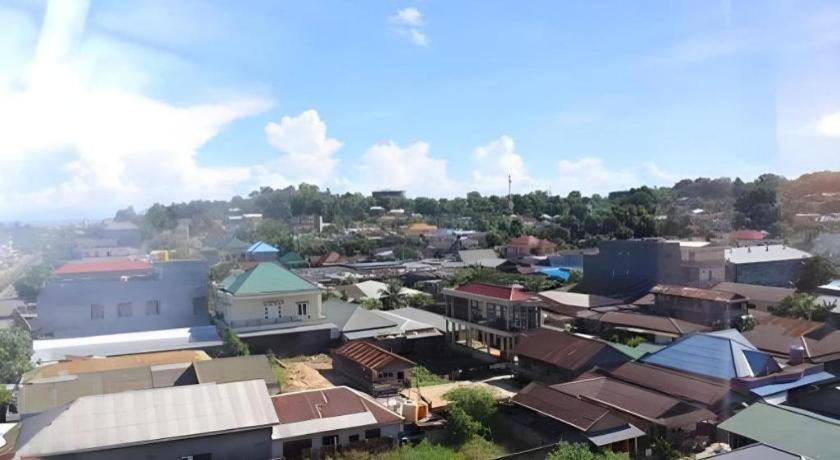 Hotel Dynasty Tarakan Buitenkant foto